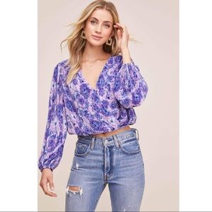 Astr PLEATED SURPLICE LONG SLEEVE TOP